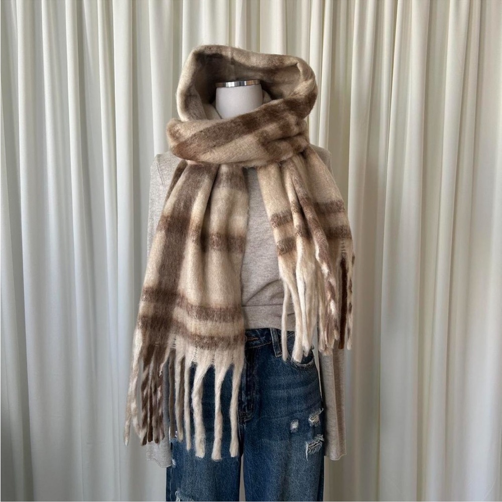 Cozy Neutral Plaid Blanket Scarf Winter Wrap Soft fuzzy wool-feel
